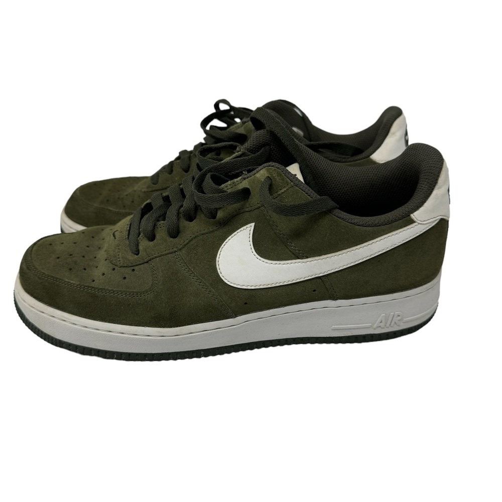 Nike Air Force 1 Low Olive Green Suede Summit White Size 10.5
Pre-Owned